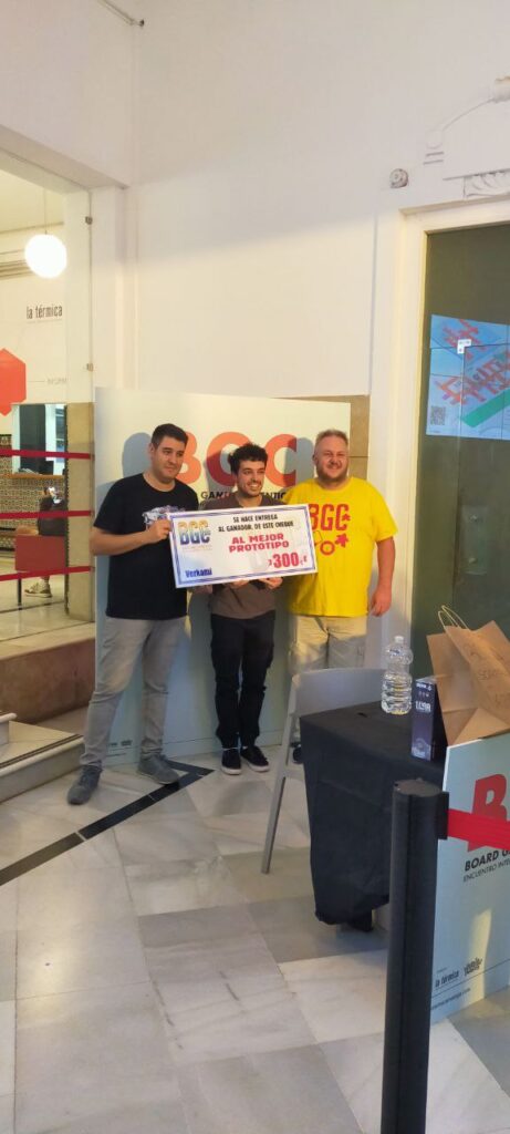 Premio Pablo Cruz recibiendo un premio